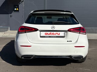 2018 Mercedes-Benz A-Класс 200 IV (W177), белый, 1700000 рублей, вид 5