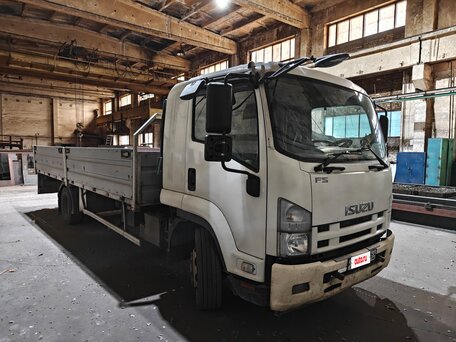 2017 Isuzu Elf (N-series), белый, 2000000 рублей, вид 4