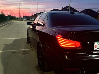 2008 BMW 5 серии 525i V (E60/E61) Рестайлинг, чёрный, 1300000 рублей, вид 4