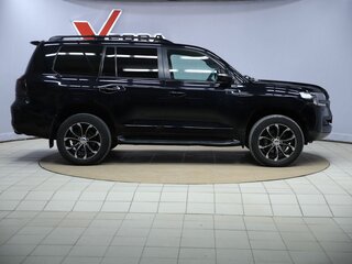 2015 Toyota Land Cruiser 200 Series Рестайлинг 2, чёрный, 3890000 рублей, вид 4