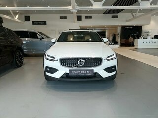 2025 Volvo V60 Cross Country II, белый, 8300000 рублей, вид 2