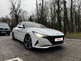 2021 Hyundai Elantra VII (CN7), белый, 2150000 рублей, вид 2