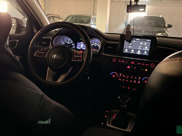 2020 Kia Ceed III, коричневый, 2170000 рублей - вид 12