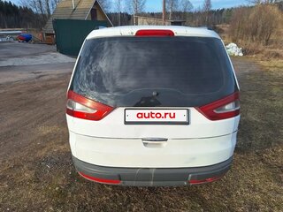 2012 Ford Galaxy II Рестайлинг, белый, 500000 рублей, вид 5