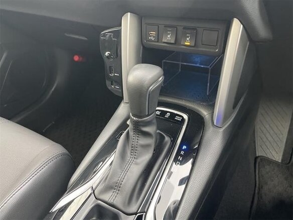 2023 Toyota Corolla Cross I, белый, 1860000 рублей - вид 14
