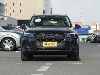 2025 Audi Q7 55 TFSI II (4M) Рестайлинг 2, синий, 13100000 рублей, вид 3
