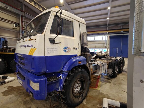 2012 КамАЗ 44108, белый