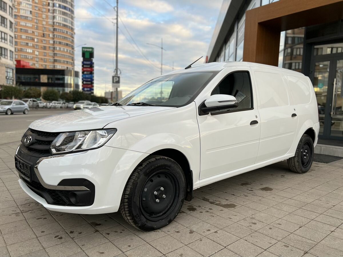 Открыть фотографии: Lada (ВАЗ) Largus I Рестайлинг