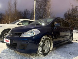 2013 Nissan Tiida I Рестайлинг, синий, 910000 рублей, вид 2