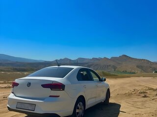 2020 Volkswagen Polo VI, белый, 750000 рублей, вид 3