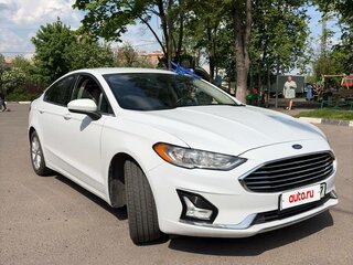 2020 Ford Fusion (North America) II Рестайлинг, белый, 1200000 рублей, вид 3