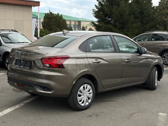 2026 Lada (ВАЗ) Iskra, коричневый, 1547600 рублей - вид 4