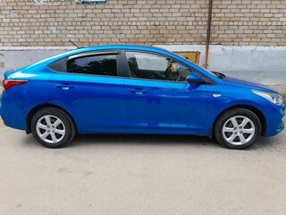 2019 Hyundai Solaris II, синий, 1450000 рублей, вид 2