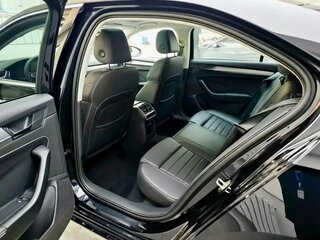 2025 Skoda Superb III Рестайлинг, чёрный, 2710000 рублей, вид 4