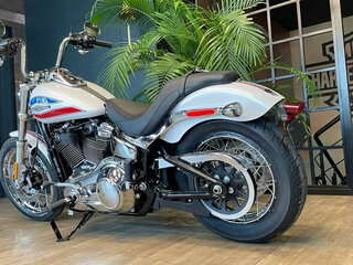 2026 Harley-Davidson Super Glide, белый, 3200000 рублей, вид 5