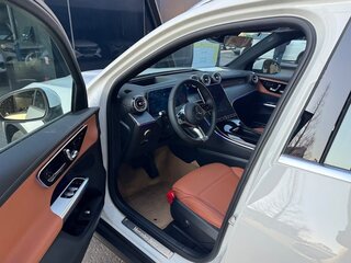 2026 Mercedes-Benz GLC 220 d II (X254), белый, 9658000 рублей, вид 2