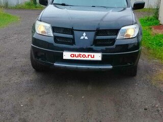 2005 Mitsubishi Outlander I, чёрный, 490000 рублей, вид 2