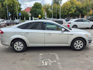 2013 Ford Mondeo IV Рестайлинг, серебристый, 580000 рублей, вид 4