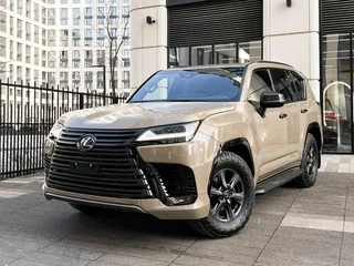Lexus LX 700h IV