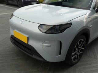 2026 Leapmotor A10 53 kWh, серебристый, 2432000 рублей, вид 3