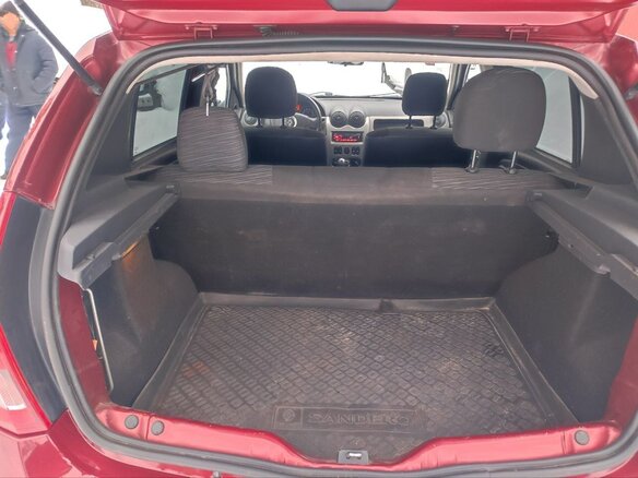 2011 Renault Sandero I, красный, 525000 рублей - вид 6