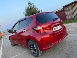 2020 Nissan Note II Рестайлинг, красный, 1000000 рублей, вид 4