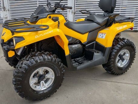 2017 BRP Can-Am Outlander 570, жёлтый, 970000 рублей, вид 1