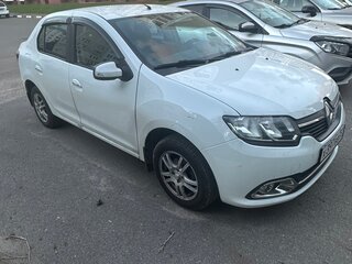 2017 Renault Logan II, белый, 850000 рублей, вид 4