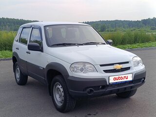 2014 Chevrolet Niva I Рестайлинг, белый, 750000 рублей, вид 3