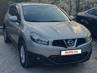 2010 Nissan Qashqai I Рестайлинг, серебристый, 1200000 рублей, вид 4