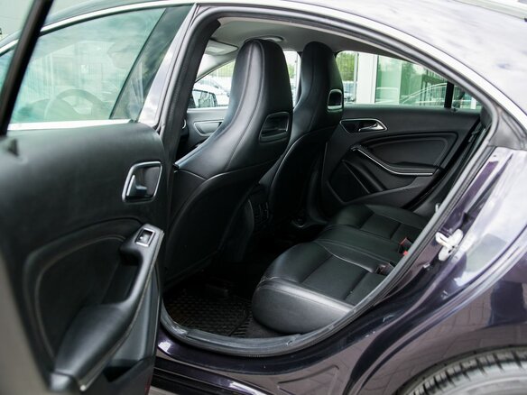 2014 Mercedes-Benz CLA 200 I (C117, X117), фиолетовый, 1420000 рублей - вид 13