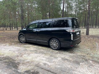 2018 Nissan Elgrand III (E52) Рестайлинг, чёрный, 2725000 рублей, вид 3