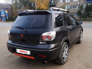 2005 Mitsubishi Outlander I, чёрный, 750000 рублей, вид 2