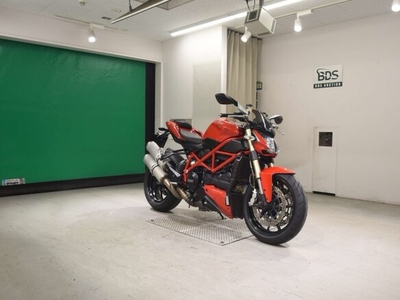 2012 Ducati 848, красный, 445000 рублей - вид 2