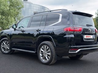 2023 Toyota Land Cruiser 300 Series, чёрный, 13100000 рублей, вид 3