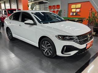 2025 Volkswagen Lavida III Рестайлинг, белый, 1730000 рублей, вид 3