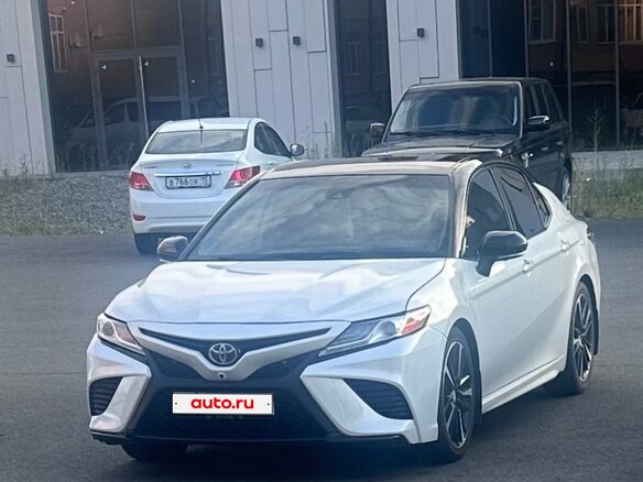 2019 Toyota Camry US Market VIII (XV70), белый, 1630000 рублей