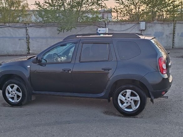 2014 Renault Duster I, чёрный, 750000 рублей - вид 4