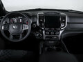 2024 Ram 1500 Quad Cab V Рестайлинг, серый, 7000000 рублей - вид 11