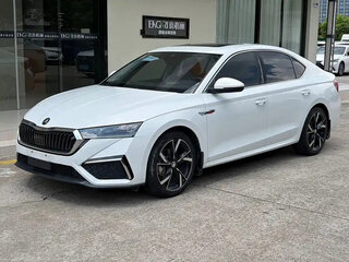 2023 Skoda Octavia IV (A8), белый, 1756069 рублей, вид 1