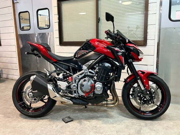 2018 Kawasaki Z 900, красный, 849000 рублей - вид 1