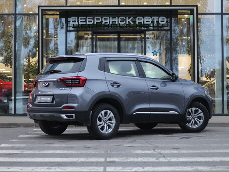 2024 Chery Tiggo 4 Pro I Рестайлинг, серый, 1650000 рублей, вид 3