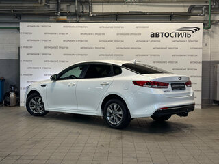 2017 Kia Optima IV, белый, 1619000 рублей, вид 3