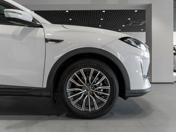 2026 Jetour X70+ I Рестайлинг, белый, 3399000 рублей - вид 26