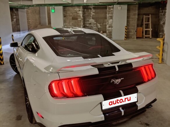 2022 Ford Mustang VI Рестайлинг, белый, 3795000 рублей - вид 15