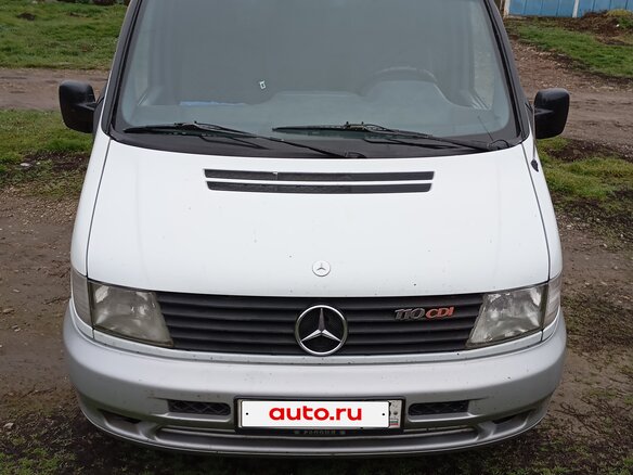 2002 Mercedes-Benz Vito, белый, 700000 рублей