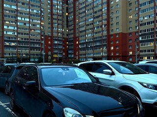 2010 Mercedes-Benz E-Класс 200 5G-Tronic IV (W212, S212, C207), чёрный, 1100000 рублей, вид 1