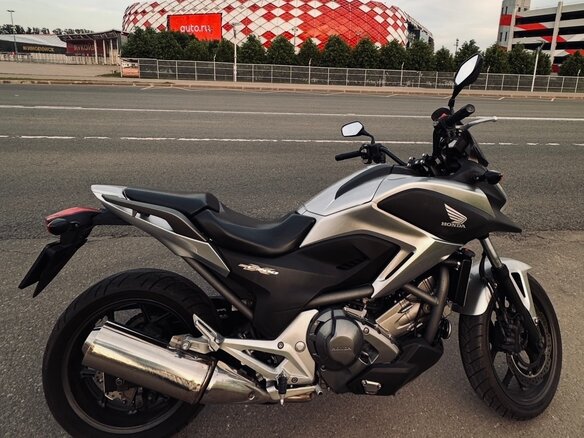 2012 Honda NC 700X, серебристый, 550000 рублей