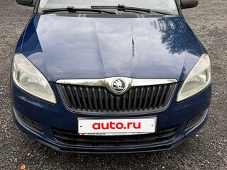 2013 Skoda Fabia II Рестайлинг, синий, 570000 рублей, вид 1