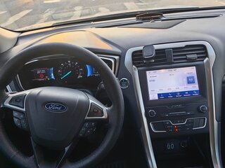2019 Ford Fusion (North America) II Рестайлинг, серебристый, 1300000 рублей, вид 5